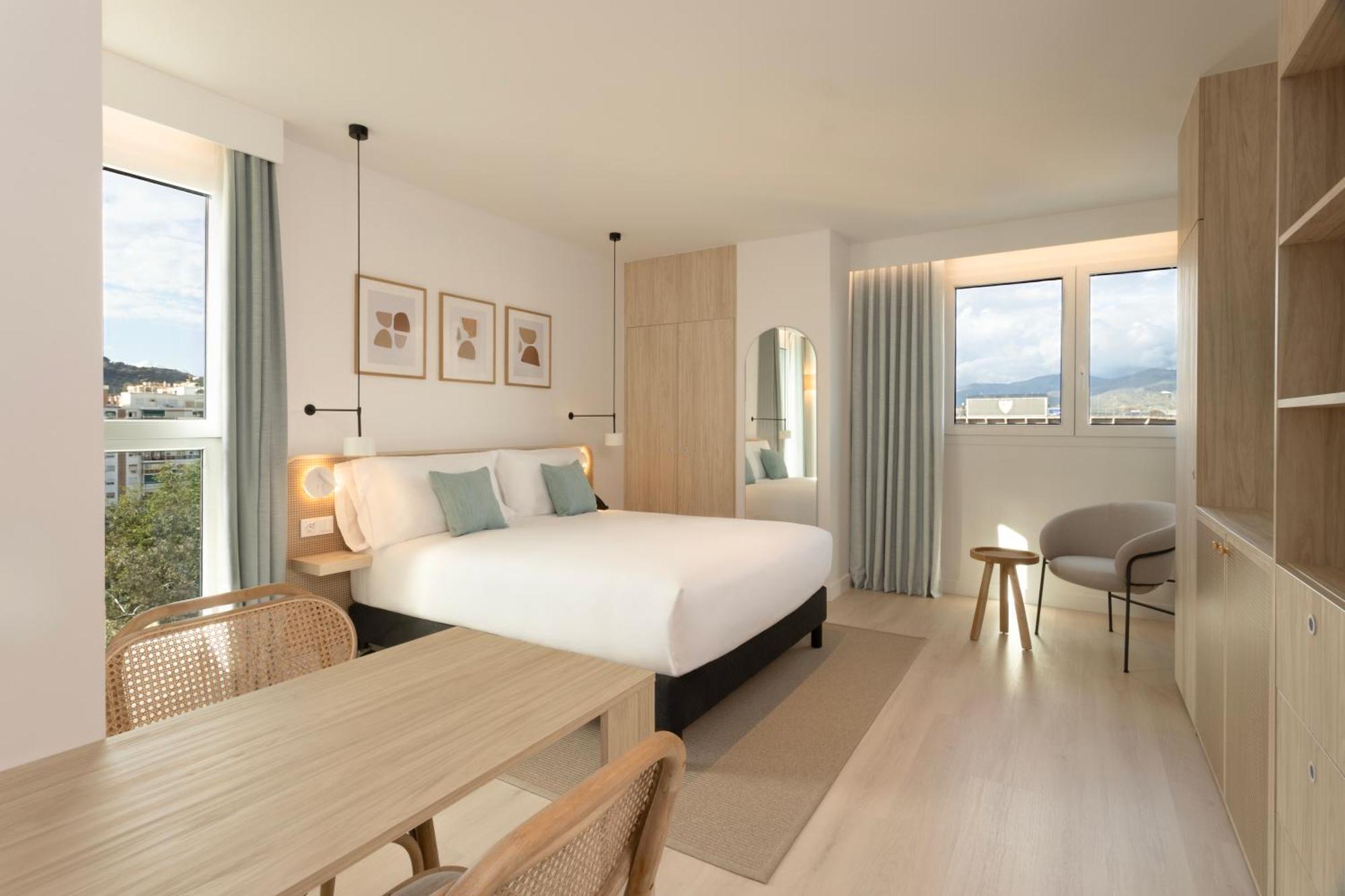 Staybridge Suites & Apartments Malaga By Ihg Exterior photo